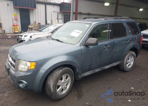 2012 Ford Escape Xlt z USA, uszkodzony, nr VIN 1FMCU0DG8CKB39452